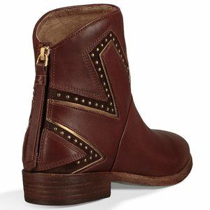 UGG Australia Lars Sunburst Studs Leather Bootie 1017356- with tag, no box